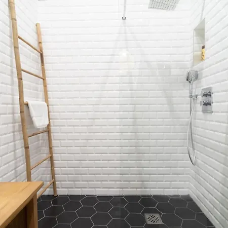 Centre - Cozy And Functional Ap 릴